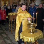 В среду, 2 ноября, в Александро-Невском соборе отслужили молебен с водосвятием.