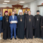 Духовенство и сотрудники собора поздравили архипастыря