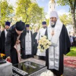 В день 95-летия со дня рождения митр. Николая (Шкрумко) на могиле архипастыря совершили панихиду